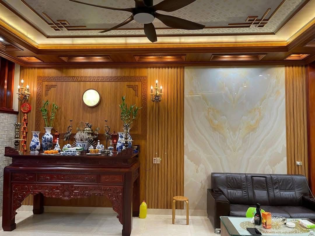 ỐP TƯỜNG NANO PHÒNG THỜ