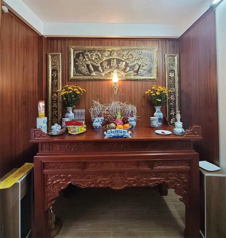 ỐP TƯỜNG NANO PHÒNG THỜ