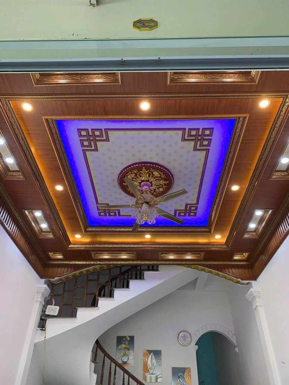 Thi công nhựa ốp tường tại Đông Anh Chu Đáo, Gọn Gàng